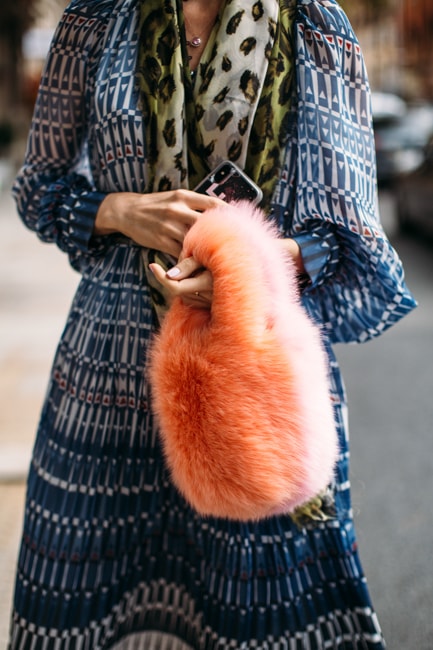 Living Coral: Street Style